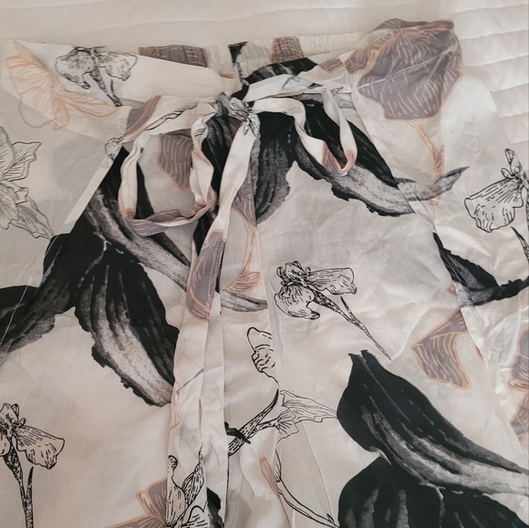 Pants - Picture 4 of 5